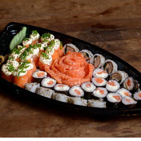 BARCO BASE NEGRA TAPA TRANSPARENTE SUSHI