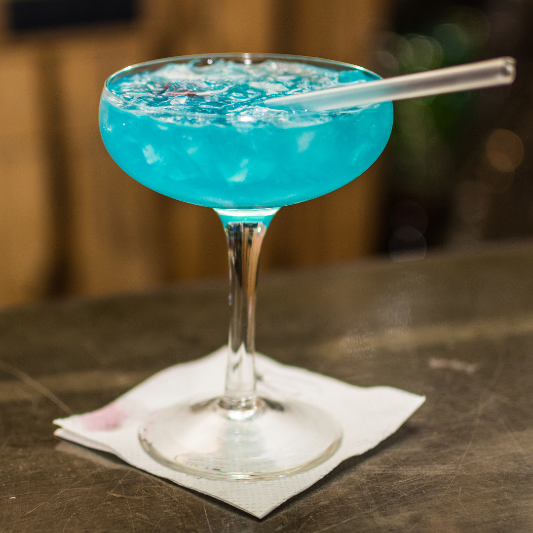 SERVILLETA COKTAIL TECNOPAPEL 1X200 (24X24CM)