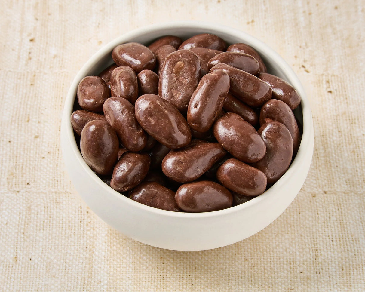 DATÍL CUBIERTO CON CHOCOLATE  NEGRO