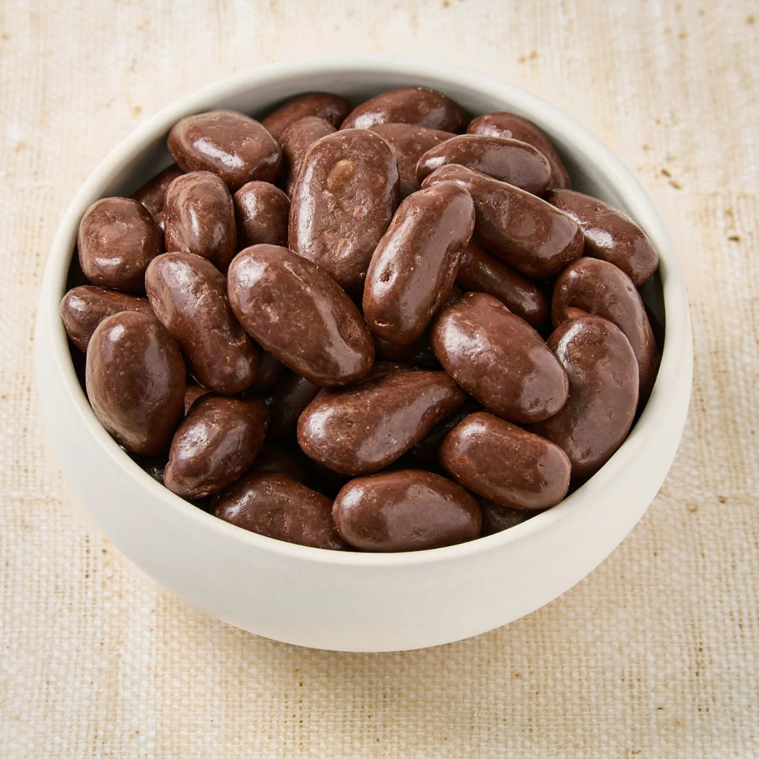 DATÍL CUBIERTO CON CHOCOLATE  NEGRO