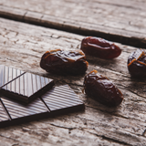 DATÍL CUBIERTO CON CHOCOLATE  NEGRO
